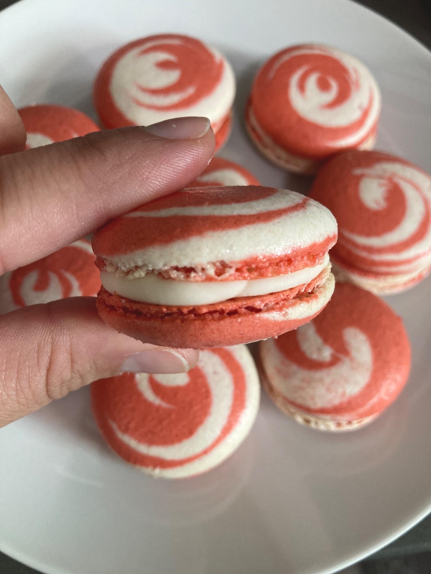 Peppermint Macarons 